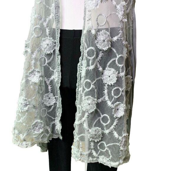 Women's 𝅺POL mint green floral lace boho open front vest size small - Picture 5 of 10